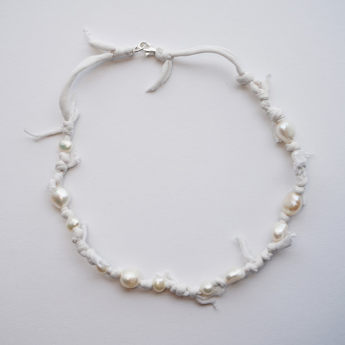 011 White | white pearl